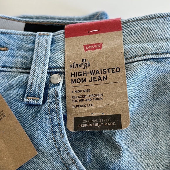 Levi’s Silver Tab Women’s Stretch High Mom Jeans - Picture 10 of 12